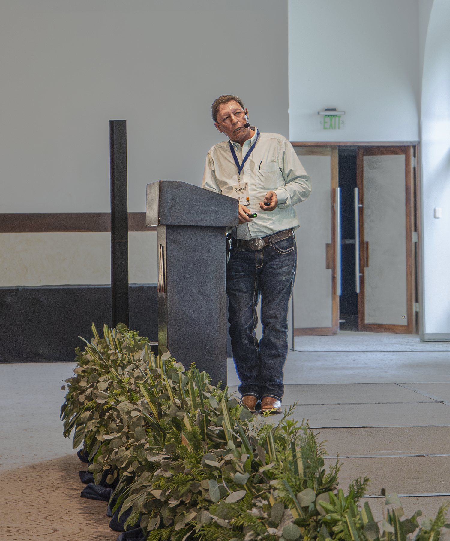 Conferencista durante GANARE 2025