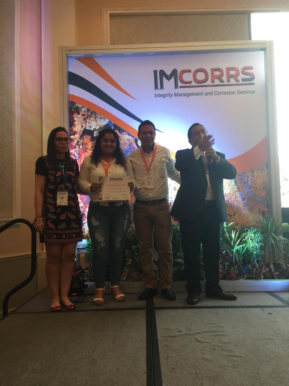 Fotografía grupal de participantes en IMCORRS 2018