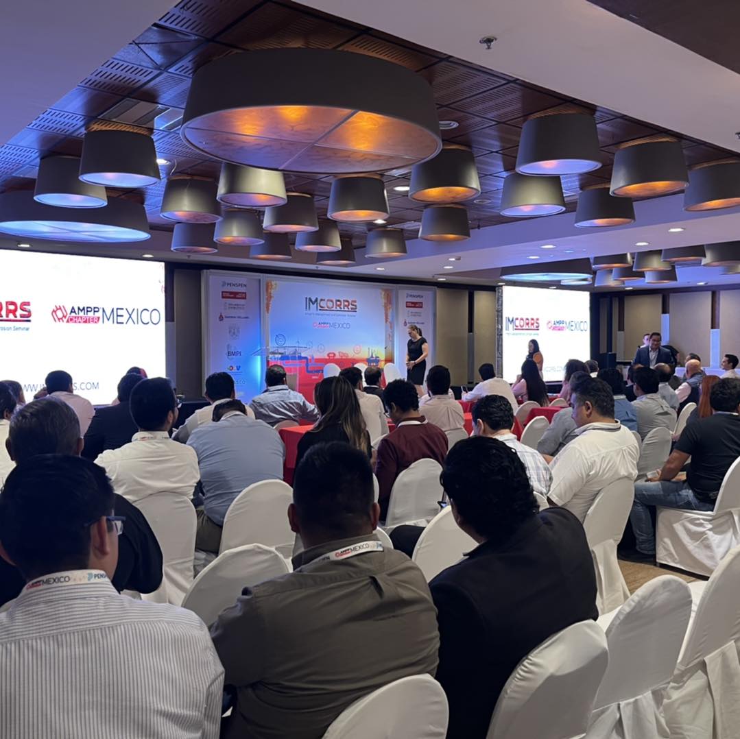 Auditorio lleno durante ponencias de IMCORRS 2022