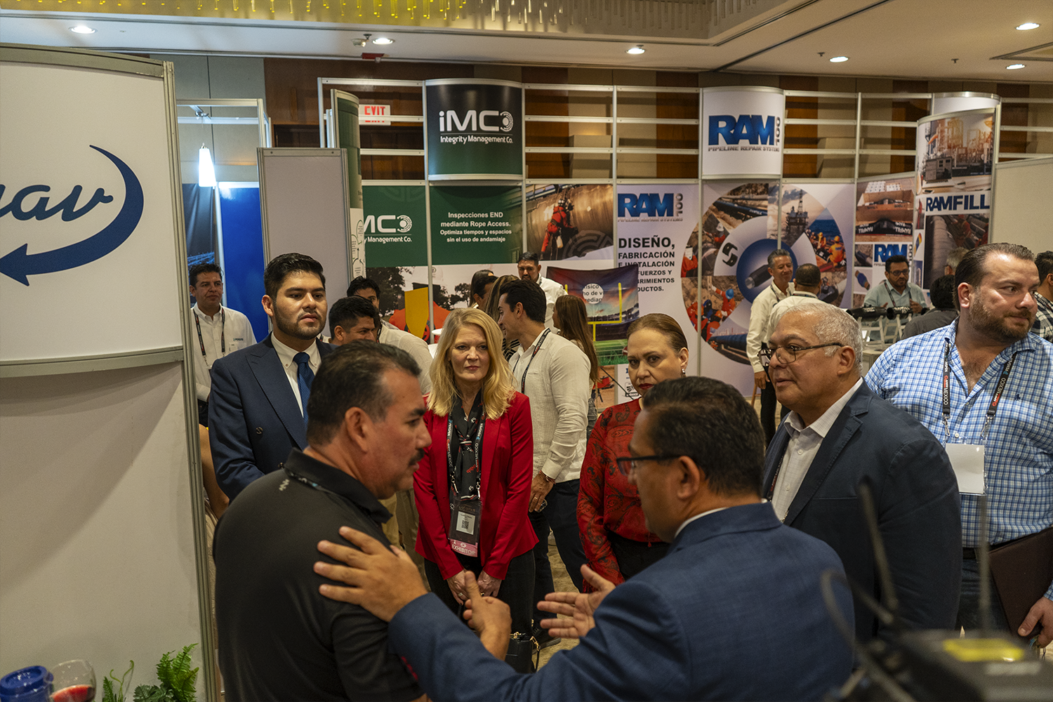 Interacción entre expositores IMCORRS 2023