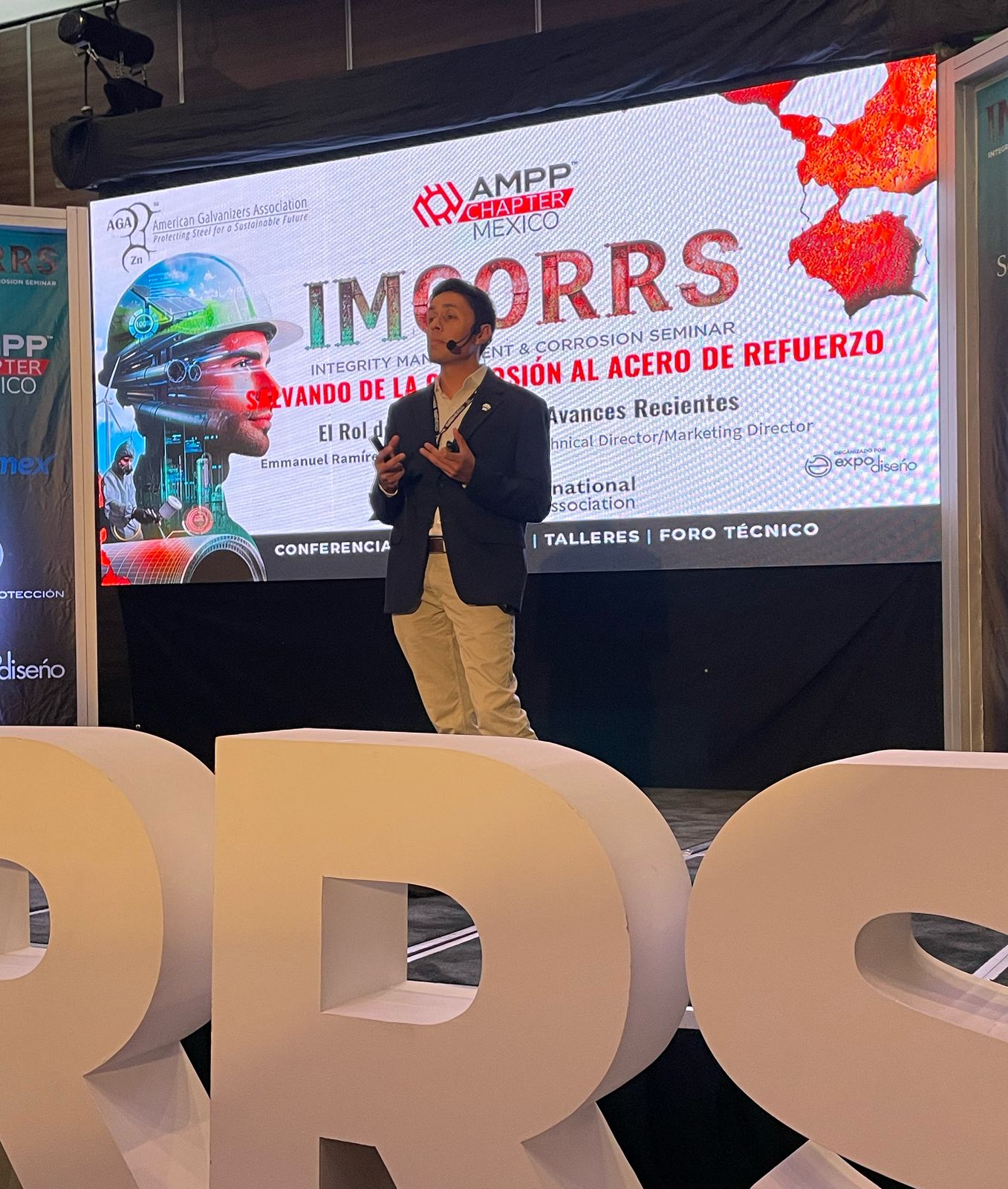 IMCORRS 2025: Ponente durante presentación técnica