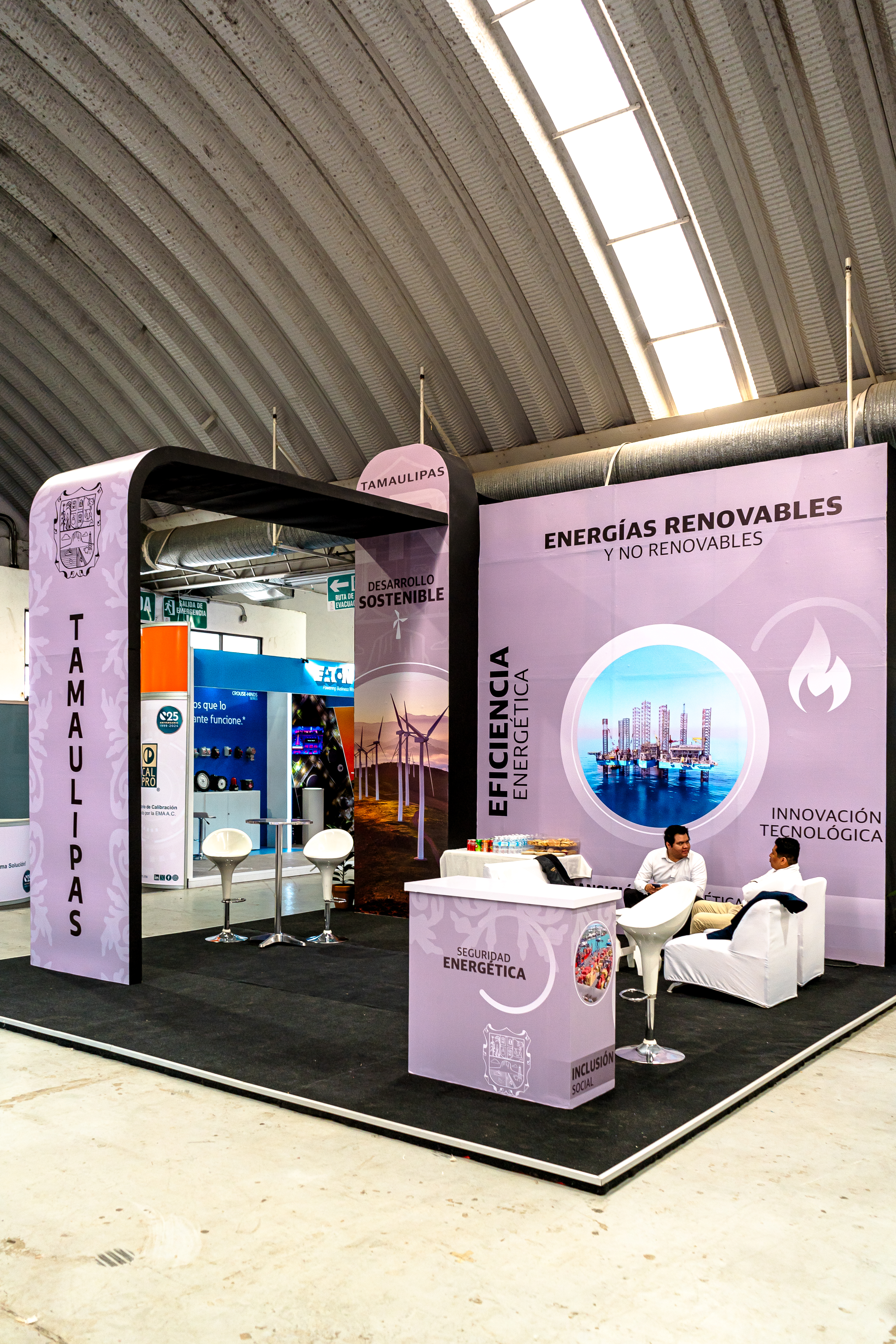 Stand para expositores en Oil and Gas 2024, diseño y montaje de Expodiseño