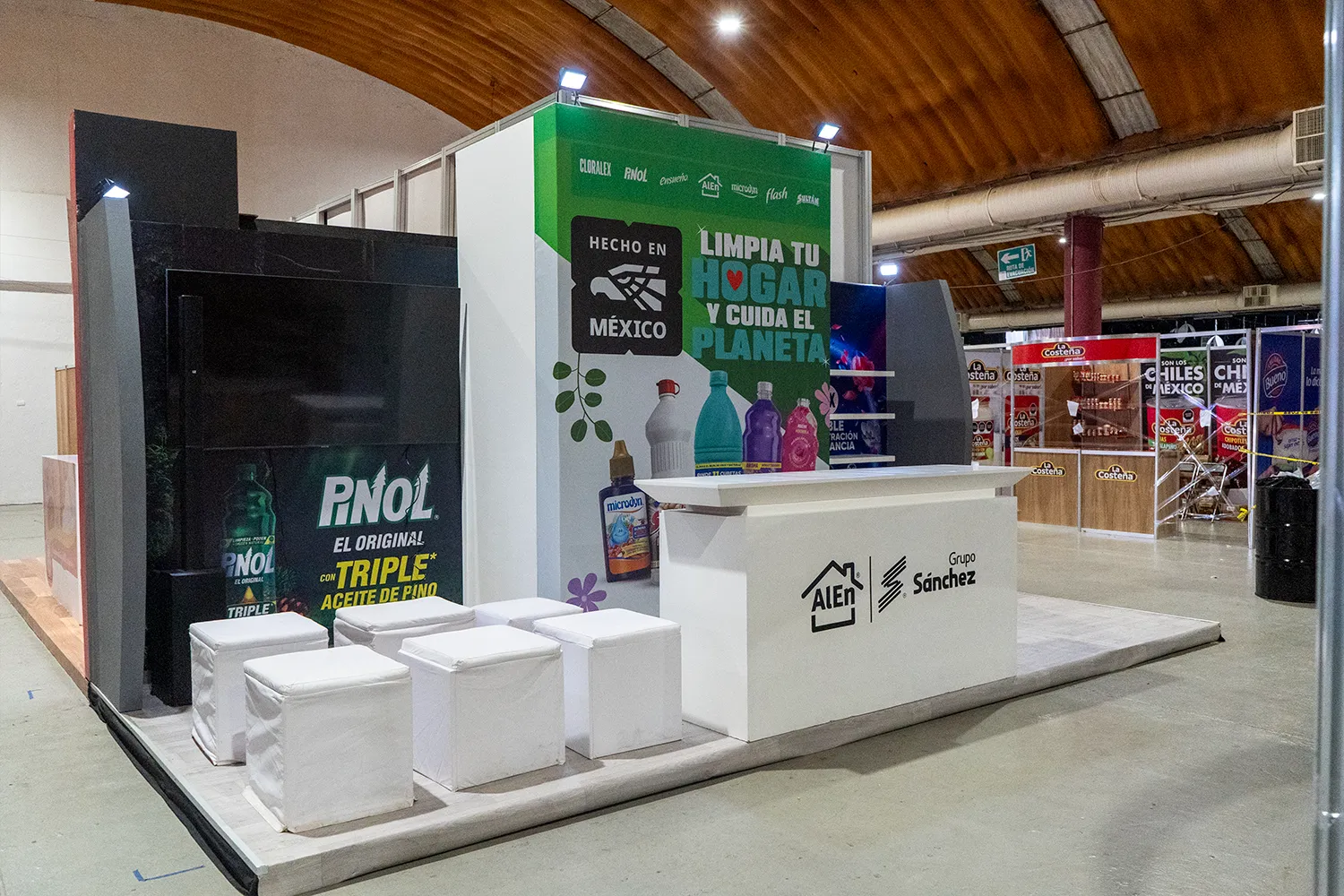 Stand para Grupo AlEn en acción dentro de Expo Sánchez 2025