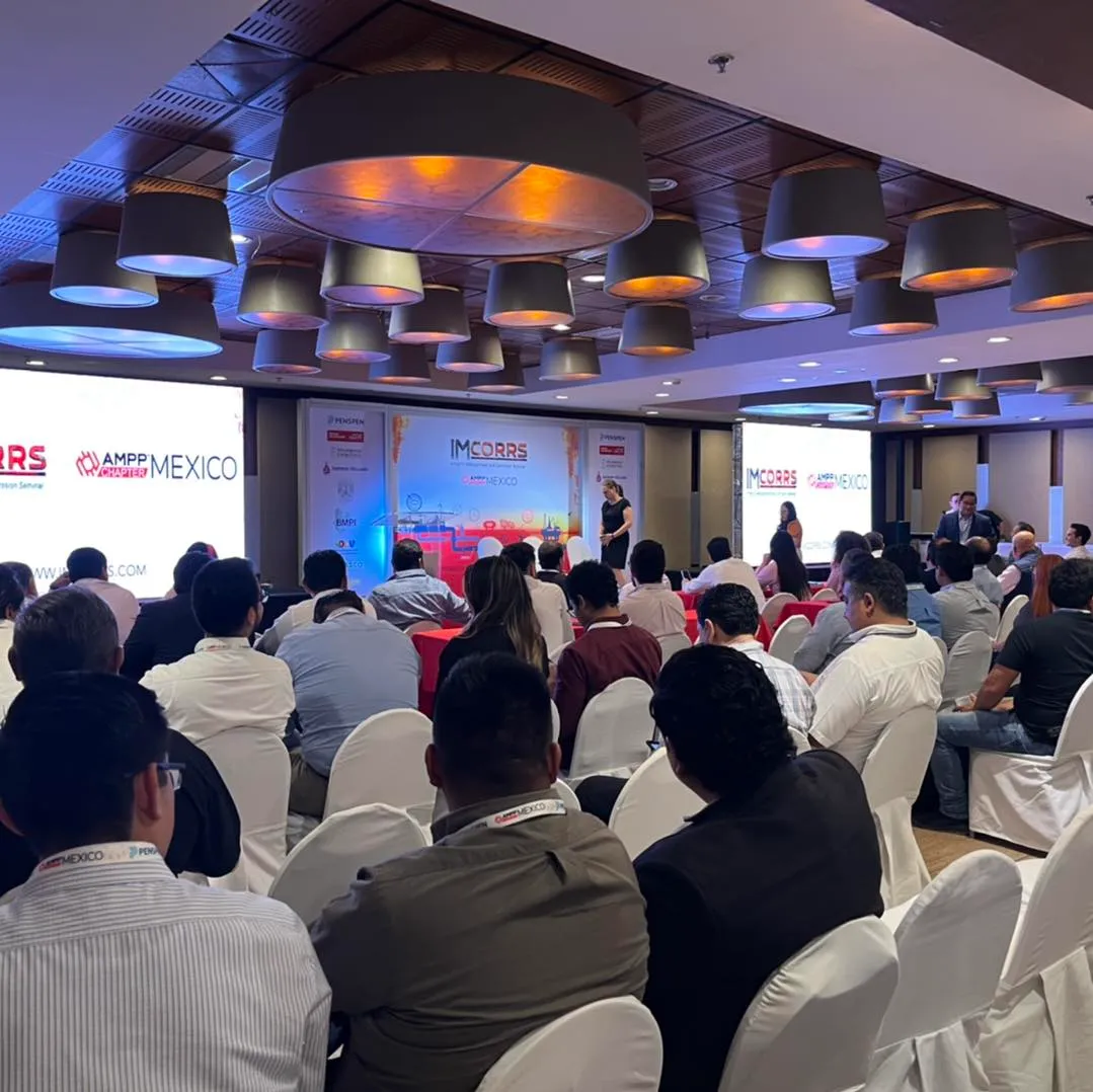 Auditorio lleno durante ponencias de IMCORRS 2022