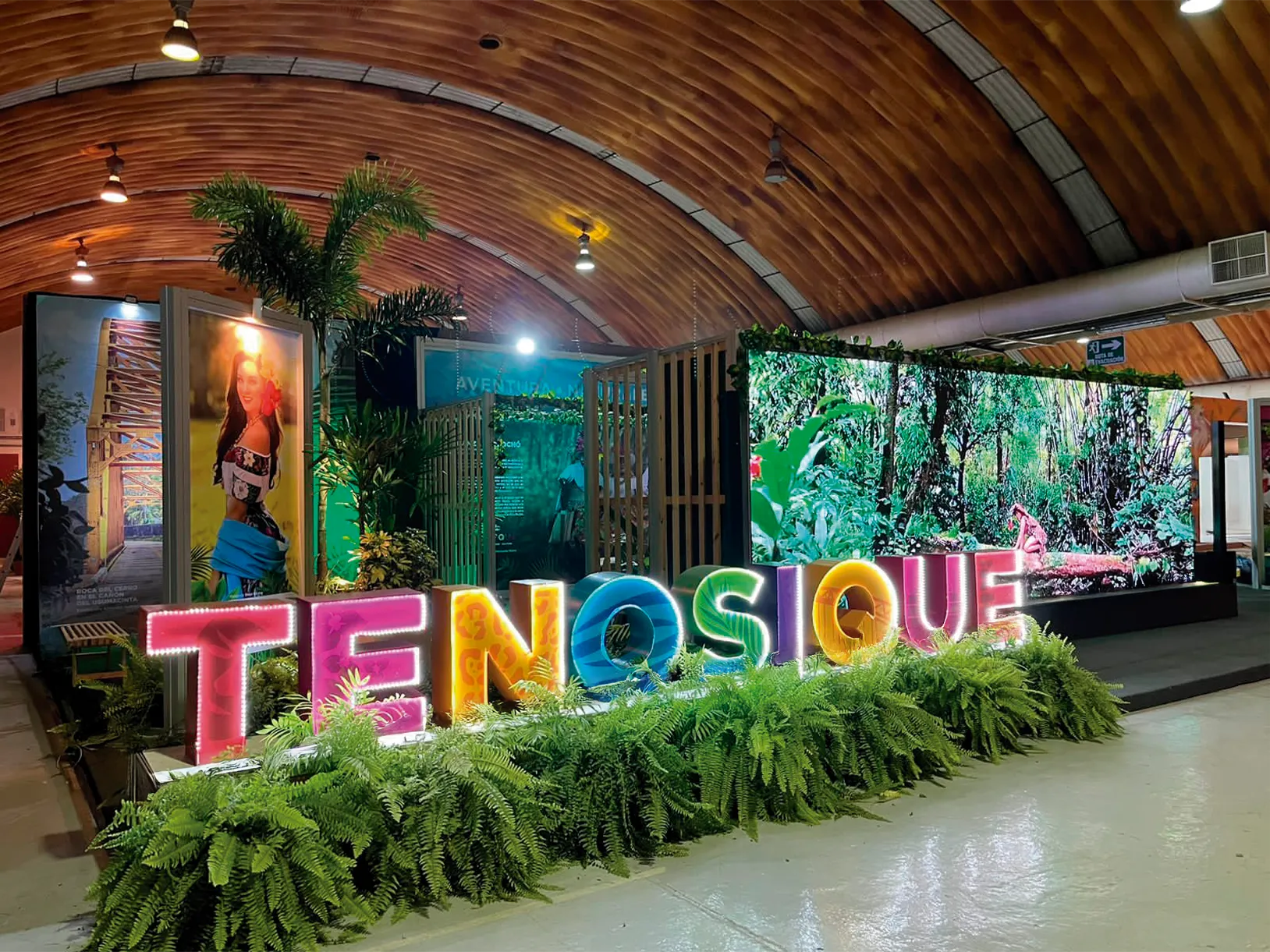 Stand con letras 3D
